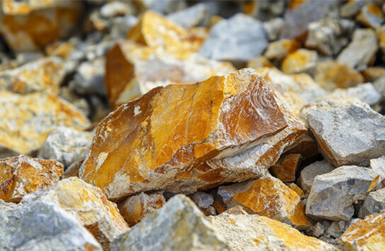 Spodumene ore.jpg Spodumene ore.jpg